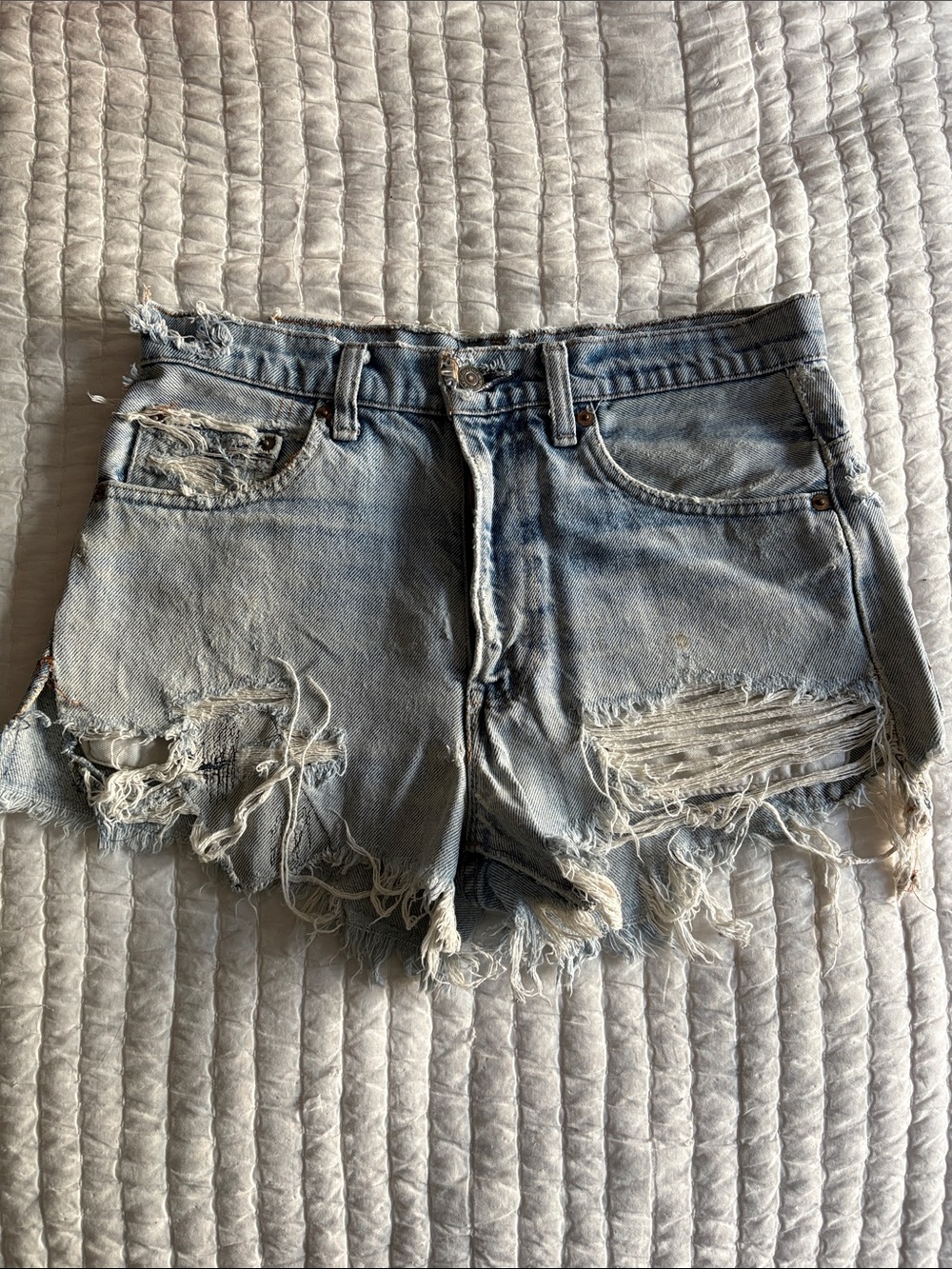 Destroyed vintage Levi’s shorts